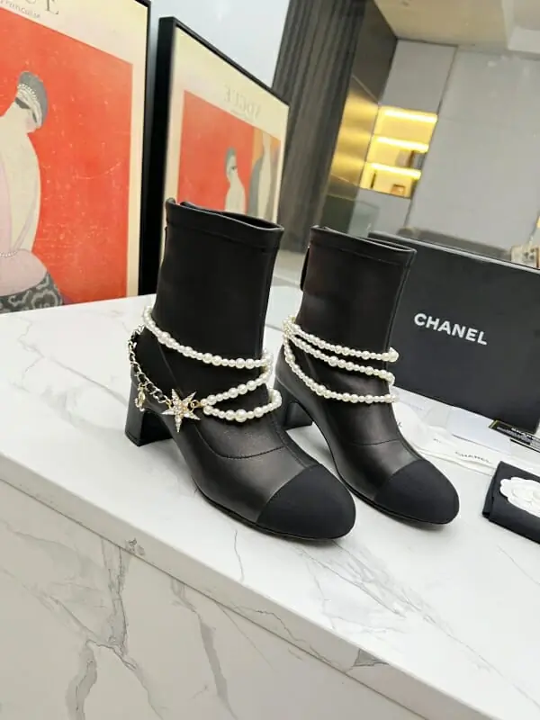 chanel bottes pour femme s_123617a1